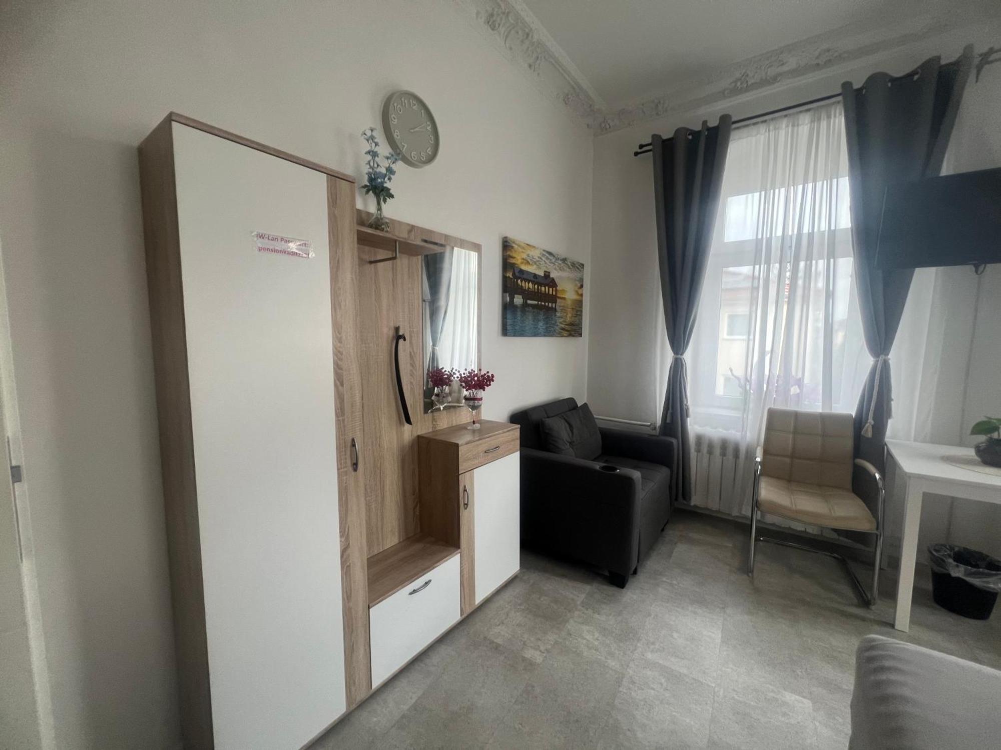 Pension Kaditz Дрезден Екстер'єр фото